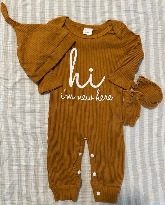 "Hi I'm New Here" Onesie Set, Size 0-3 Months